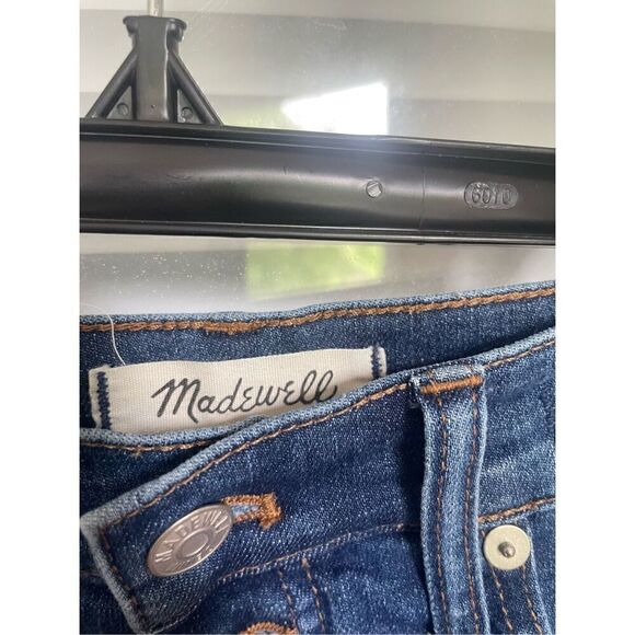 Madewell High Rise Denim ShortsSize 26 Buttons Casual Distressed Hem - Picture 3 of 16
